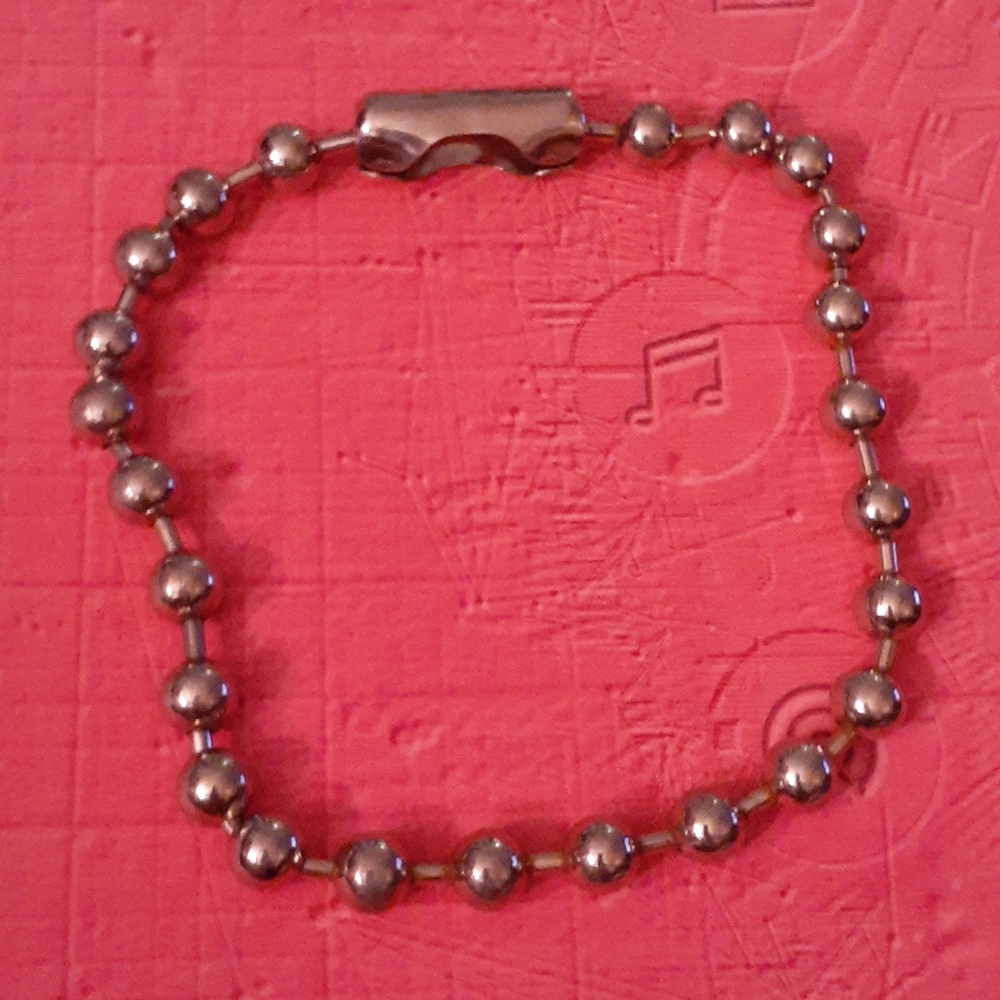 Stainless Steel ball chain Necklace.NWOT.